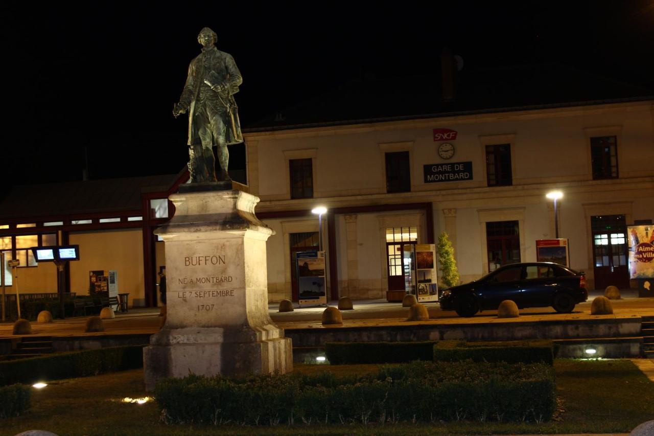 Hotel Restaurant Les Templiers Montbard Exterior photo